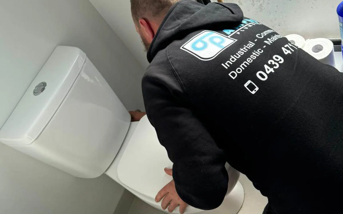 Essential-Tips-for-Choosing-the-Right-Residential-Plumber